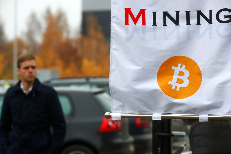 © Reuters.   Bitcoin Cash (BCH) Prepares for Planned Hard Fork 