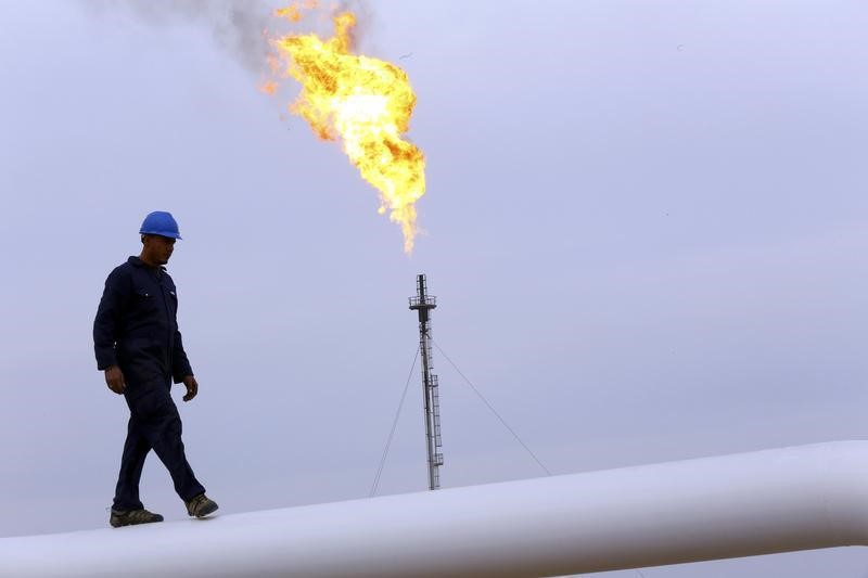 Oil Tumbles 7%, Sending US Crude Below $60, on Europe Worries