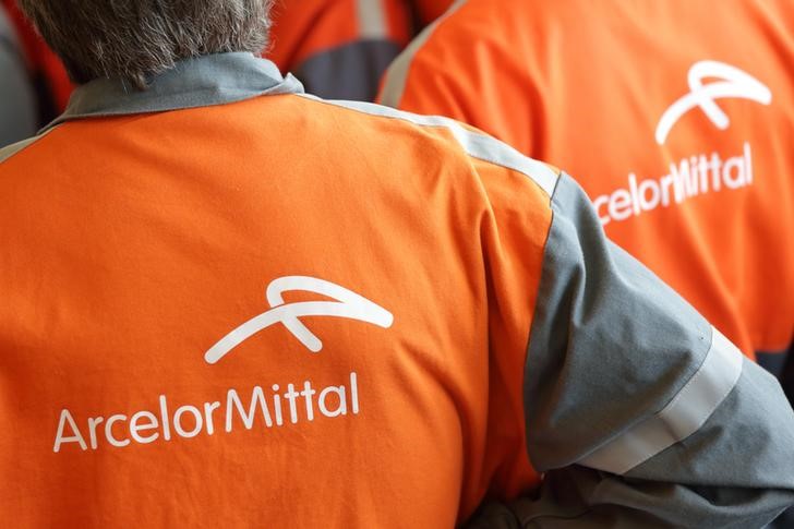 © Reuters.  Morgan Stanley eleva un 4% el precio objetivo de ArcelorMittal a 27,6 euros