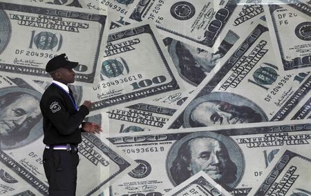 Forex - Dolar Mulai Beraksi, CPI Jepang Jatuh Seret Yen Merosot