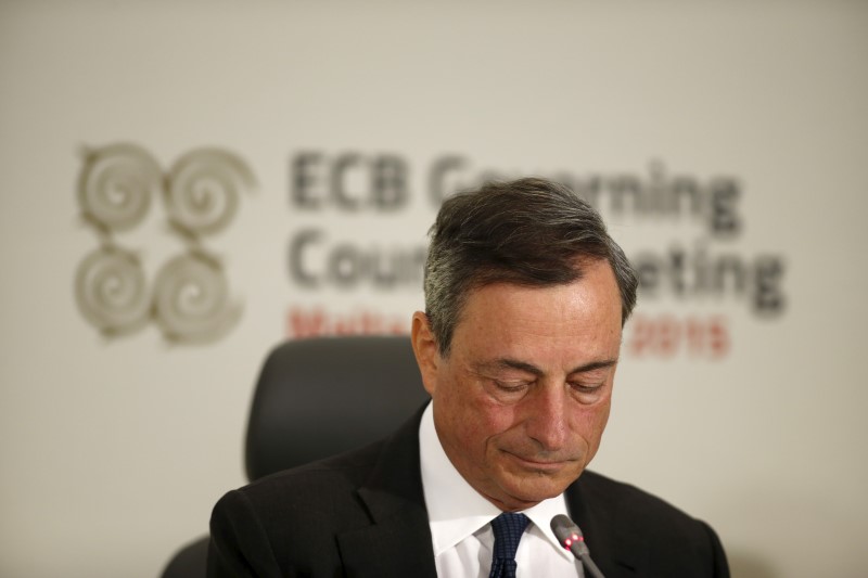 © Reuters.  Los analistas desgranan el 'mensaje clave' que Draghi no quiso concretar