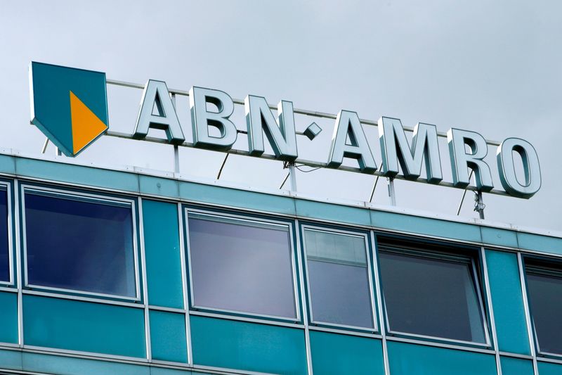 © Reuters. ABN Amro's fourth-quarter net profit misses on low interest and rising impairments