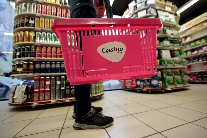 © Reuters.  Amazon se asocia con Casino para la distribución alimentaria exprés en París
