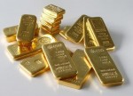 Gold Prices Dip, Still on Track for Weekly Gains of 1% Above $1,300