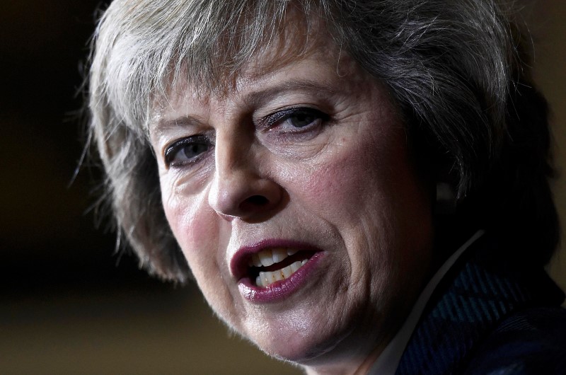 © Reuters. Theresa May Plans to Put Brexit Law to U.K. Parliament in Early June