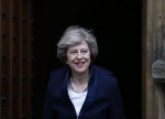 Theresa May supera la moción de censura