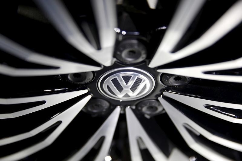 © Reuters. Volkswagen says its 2019 vehicle deliveries were slightly above prior year