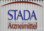 BUZZ-Acções Stada sobem com guerra de 'bids'