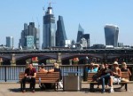 欧股全线上涨 英国富时250一度大涨5% 英国银行股涨超7%