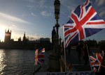 Stockbeat - FTSE se esquiva enquanto PIB do Reino Unido se recupera em maio