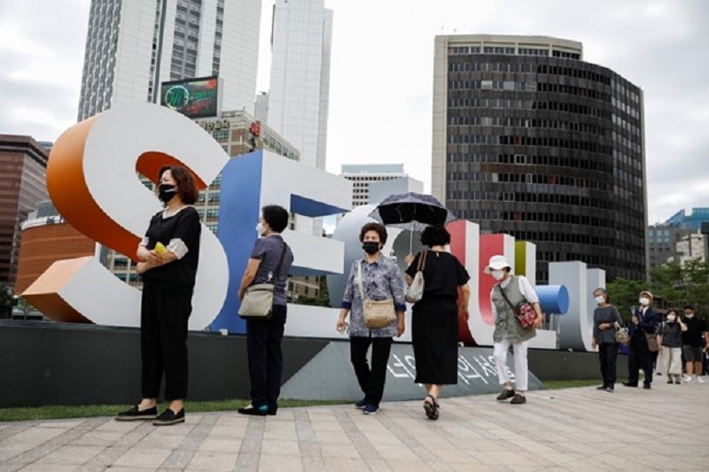 Moon Suffers Big Election Losses in South Korea’s Top Two Cities