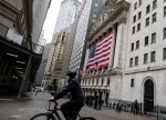 美国股市涨跌不一;截至收盘道琼斯工业平均指数上涨0.39%
