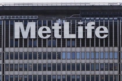 U.S. financial regulators to discuss MetLife lawsuit next week