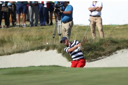 Golf: Thomas slips back at CJ Cup, List leads