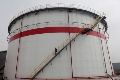China May gasoline exports up 134 percent at 1.47 million tonnes: customs