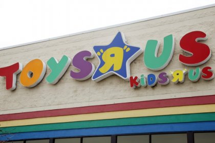 In farewell to U.S. shoppers, Toys 'R' Us urges 'Play on!'