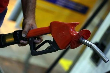 ANP descarta impor frequência de reajuste de combustível, quer divulgação de preço