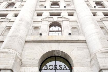 Borsa Milano chiude in ribasso, giù Unipol e UniCredit, bene Saipem