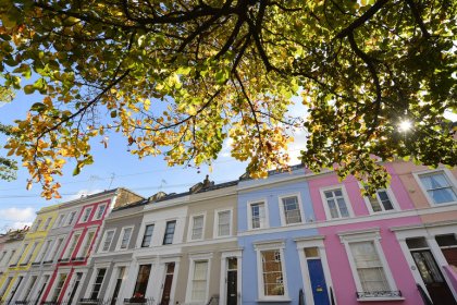 UK household confidence drops to six-month low in December - IHS Markit