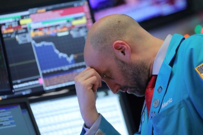 Top U.S. fund managers prepare for bear market in small company stocks