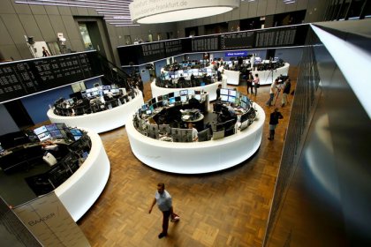 Actions, rendements et pétrole en baisse, l'aversion au risque demeure