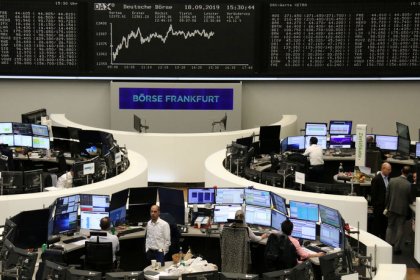 European shares rise as banks lead gains