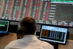 Aposta mais positiva para negociações EUA-China endossa recuperação do Ibovespa; JBS cai