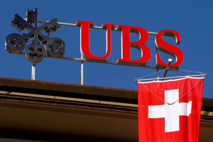 UBS, Simmons Energy pare bankers as shale M&A slows - sources