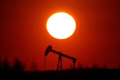Oil steady on weak demand concerns despite U.S.-China trade optimism