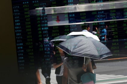 Asian stocks retreat as China's growth slowdown deepens