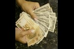 Balança comercial brasileira tem superávit de US$3,428 bi em novembro, pior para mês em 4 anos