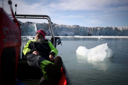 Norway to set new limit for Arctic oil drilling