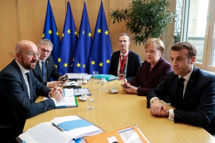 Syrie: Macron et Merkel appellent Poutine à aider à l'arrêt des combats à Idlib