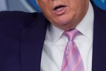 Трамп пригрозил тарифами на импорт нефти, чтобы защитить рабочих энергетического сектора США