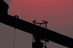 Greggio tiene su 32 dollari in vista incontro Opec e alleati su tagli produzione