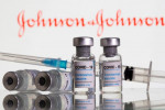 Doctors say clot treatment advice key to U.S. resuming J&J COVID vaccines