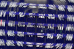 日経平均が900円安、米BEIが10年ぶりの高水準 ハイテク株が軟調