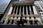 Wall Street cierra en baja, temores sobre inflación generan amplia liquidación
