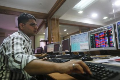 Borse Asia-Pacifico ancora in calo su timori banche, forza yen