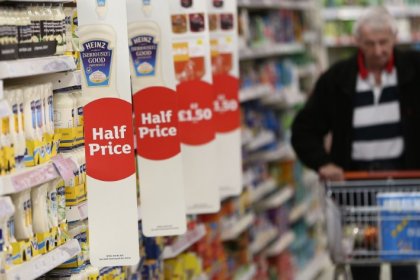 Shopping surge in August boosts British rate hike bets