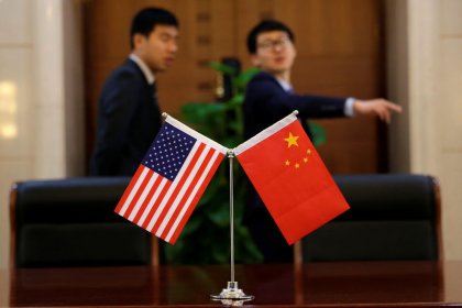 China acuerda importar más de EEUU, sin mención de la cifra de 200.000 mlns dólares