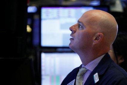 Nasdaq falls 2 percent as Apple, chip stocks hit by weak forecasts