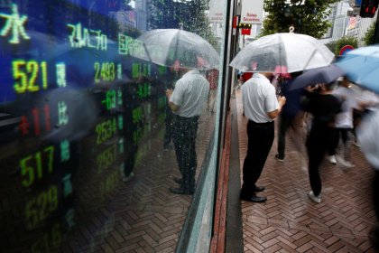 'Flashing amber' - Stocks tumble, bonds rally on U.S. recession risk