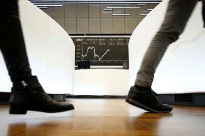 Wall Street attendue stable, petite hausse en Europe