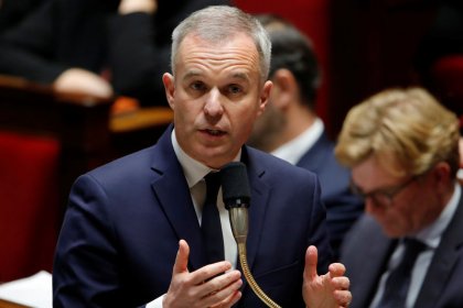 Naufrage du Grande America: risque de pollution réduit, selon de Rugy