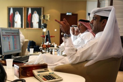 ارتفاع كبير لبورصة أبوظبي بدعم من البنوك، وتباين الأسواق الخليجية الأخرى
