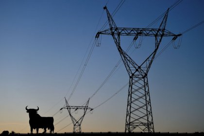 Spain struggles to regulate renewable energy gold rush