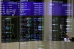 Asia stocks fall on likely smaller Fed rate cut, crude climbs