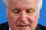 Seehofer kündigt Konsequenzen für Sicherheit an Bahnhöfen an