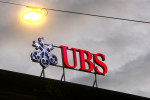 Credit Suisse, UBS held tie-up talks backed by both chairmen - Bilanz
